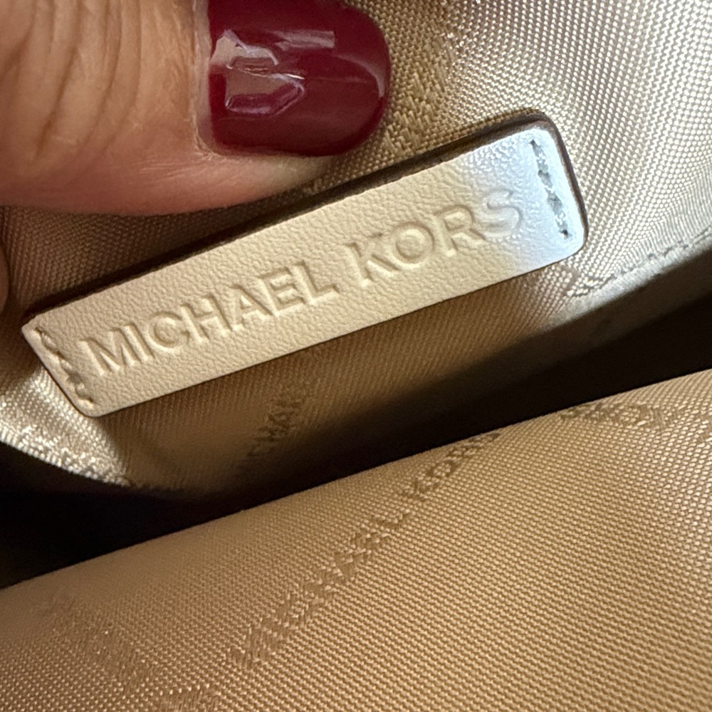NWT Michael Kors Mirella Small Rainbow Signature Logo Crossbody Bag - Picture 4 of 7